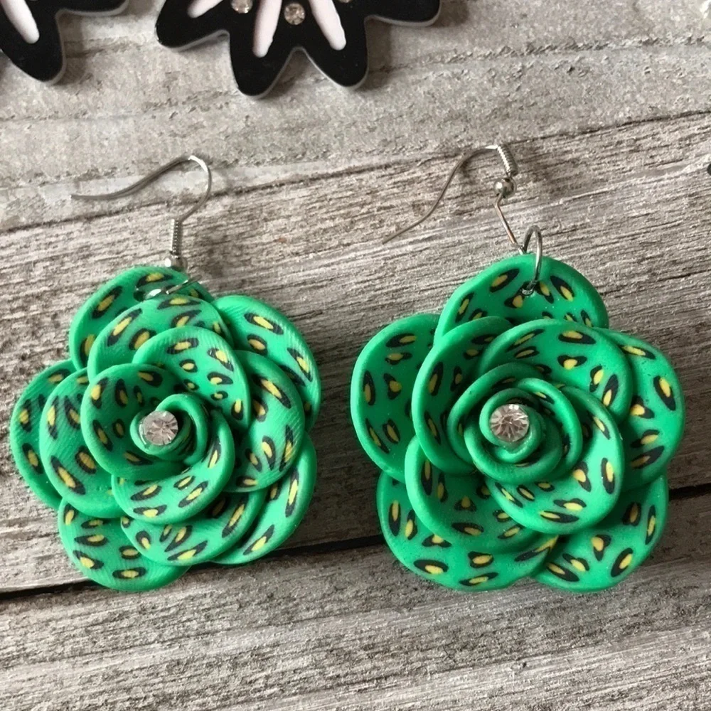 EARRINGS Batch of 4 Pairs